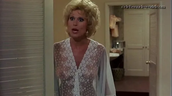 Clips nuevos Leslie Easterbrook - Resort privado (1985 geniales