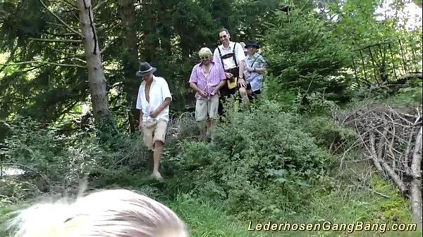 Nuove clip gangbang tedesco lederhosen in natura fantastiche