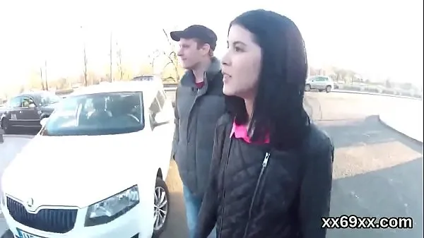 Новые Fella помогает физически избавиться от девственной плевы и трахнуть девственную нимфоманку крутые клипы