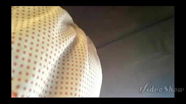 Clips nuevos Chica birmana sin ropa interior upskirt sin panty en el autobús geniales