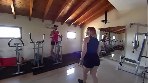 Clips nuevos Una buena comida de polla en el gimnasio geniales