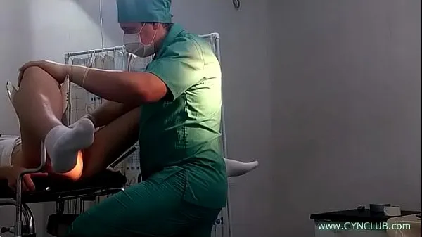 Novos Garota em uma cadeira de gyno novo vídeo gyno fetiche médico clipes legais