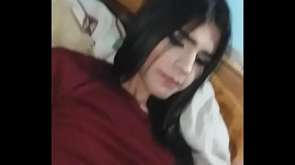 Clips nuevos Chilena caliente masturba su rica verga acabando en su ombligo manchando su ropa geniales