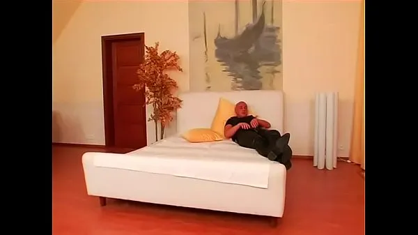 Nové Cheerful floosy Morgan Moon gets access to a python skvělé klipy
