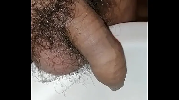 Uutta Playing with my foreskin when I pee and pull my cock siistiä klippiä