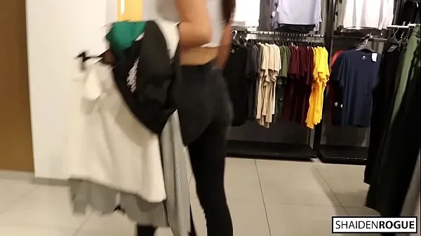Neue Das junge deutsche Luder Shaiden Rogue genießt das riskante Schwanzlutschen im Einkaufszentrum coole Clips