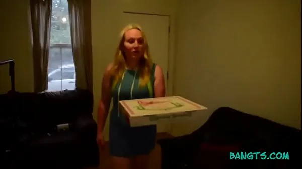 De nouveaux clips Transexuelle pizza livraison orgie sympas 