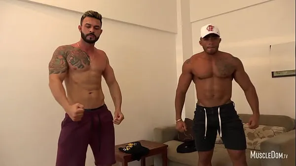 Two hunks muscle worship Clip thú vị mới