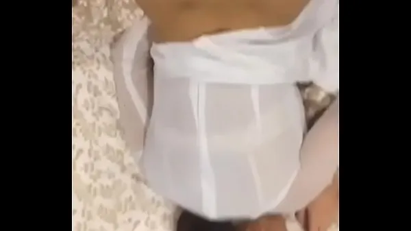 Clips nuevos Marido obligado a usar ao dai geniales