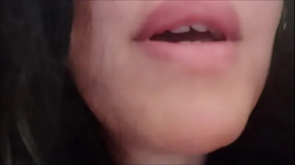 新现在，我将与您交谈，并向您展示我喜欢在尿布中撒尿的程度酷的剪辑