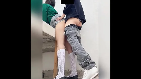 Новые Мексиканская школьница трахается в задницу, у нее слюна и поначалу болит! Мексиканские студенты занимаются анальным сексом в школе! ПУБЛИЧНЫЙ любительский секс крутые клипы