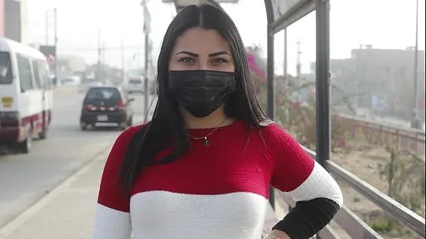 Neue Großer Arsch venezolanisches Babe Ginezflowrs verloren in Lima versucht ihren ersten schwarzen Schwanz mit unbekanntem Brünetten coole Clips