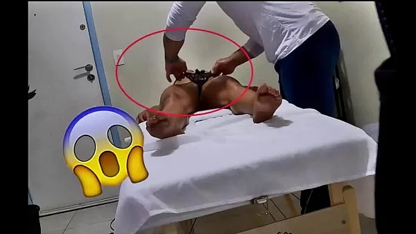 Novos Massagista fodeo suas clientes durante a massagem clipes legais