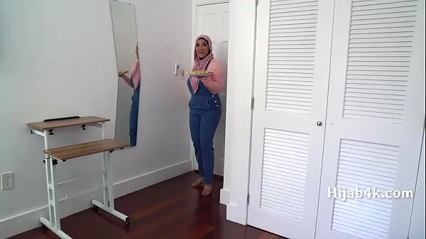 Novi Corrupting My Chubby Hijab Wearing StepNiece kul posnetki