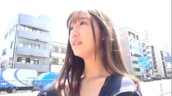 新艾，21岁，大学生，来了！ 她申请的原因是她想像青少年漫画中那样做爱。 她的愿望实现了，经过多次拜访，她成了乞精处女酷的剪辑