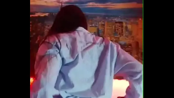 New Intense perreo dancing with Karol g and Alicia Keys in my first live, watch it until the end if you want to cum with me. I masturbate on cam for you, FACE B cool Clips