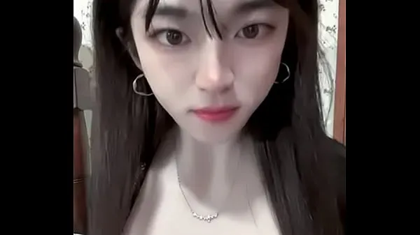 新Debugging is not easy, Yao Niang code farmer performs her skills, verification video酷的剪辑